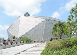 How To Maintain The Aluminum Veneer Curtain Wall Used?